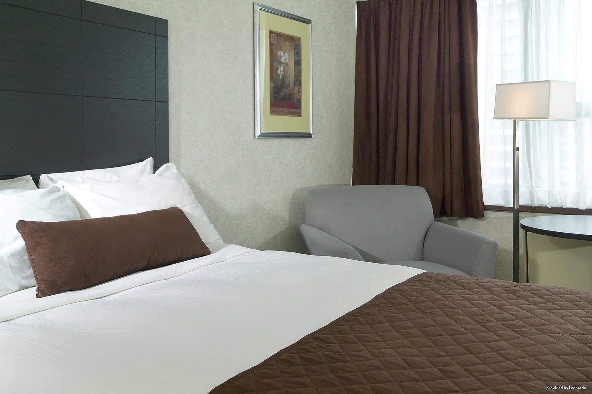 Best Western Primrose Hotel Downtown Торонто Номер фото